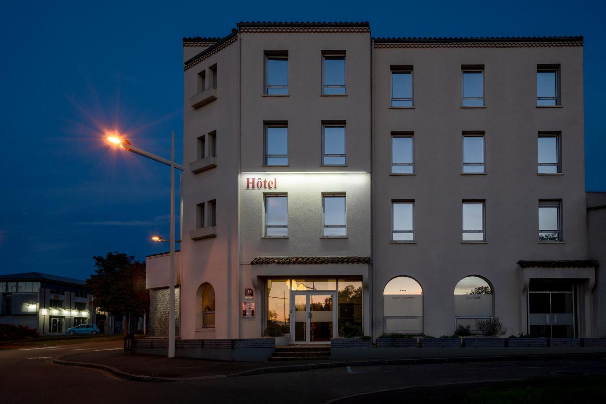 Sure Hotel By Best Western Ангулем Экстерьер фото